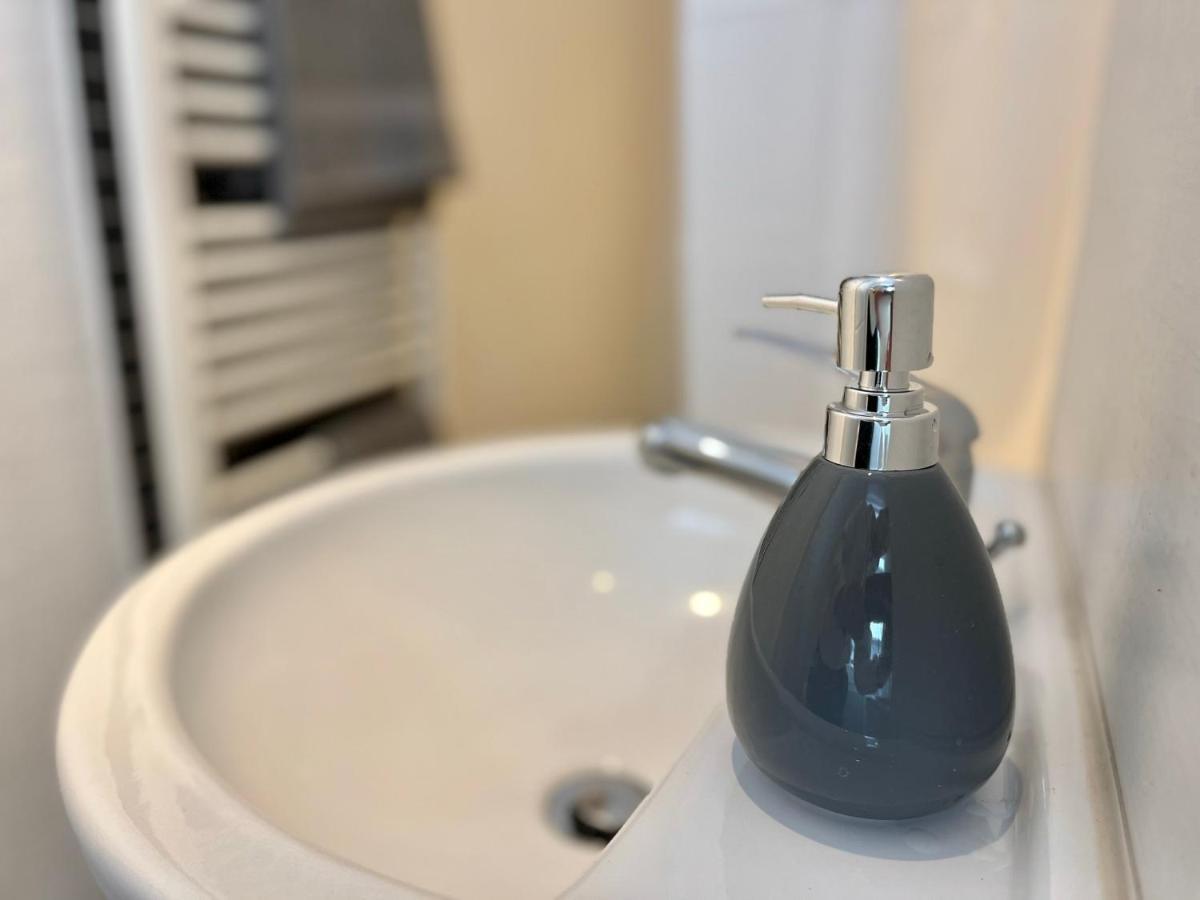 Kmhosting Zentrum Modern Appartement - Kingsize Boxspringbett 켐니츠 외부 사진